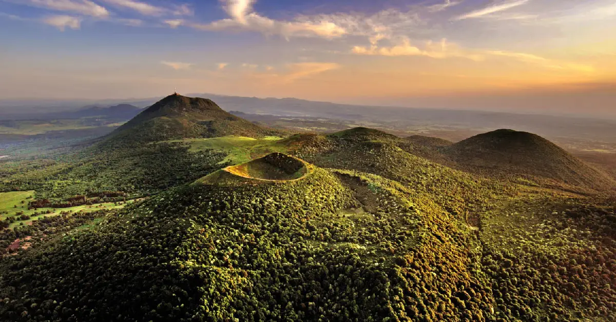 Puy de Pariou — Chaîne des Puys