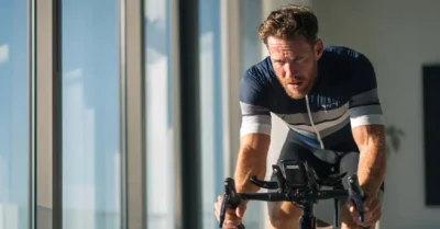 Radfahren: Straße oder Heimtrainer – womit macht man im Sommer wirklich die größten Fortschritte?