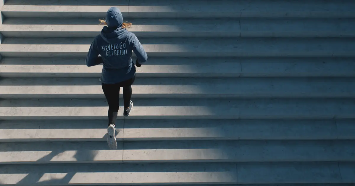 Escaliers = mini-montagne urbaine ? Mon plan run 25 min qui pique juste ce qu’il faut pour progresser
