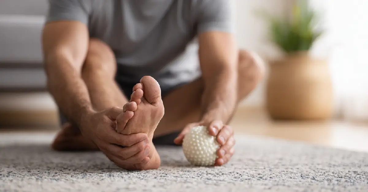 Fasciite ou aponévrosite plantaire en running : 5 signes que tu l’as et comment réagir