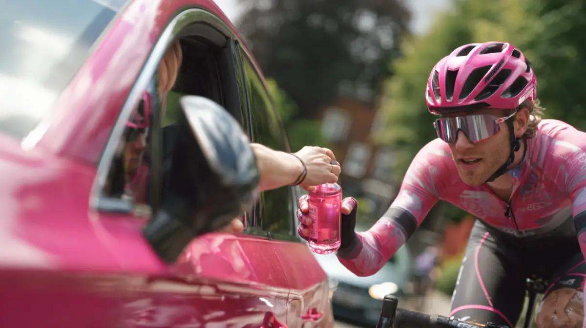 Combien doit on boire et que faut il boire lors d'une longue sortie vélo sous la chaleur.