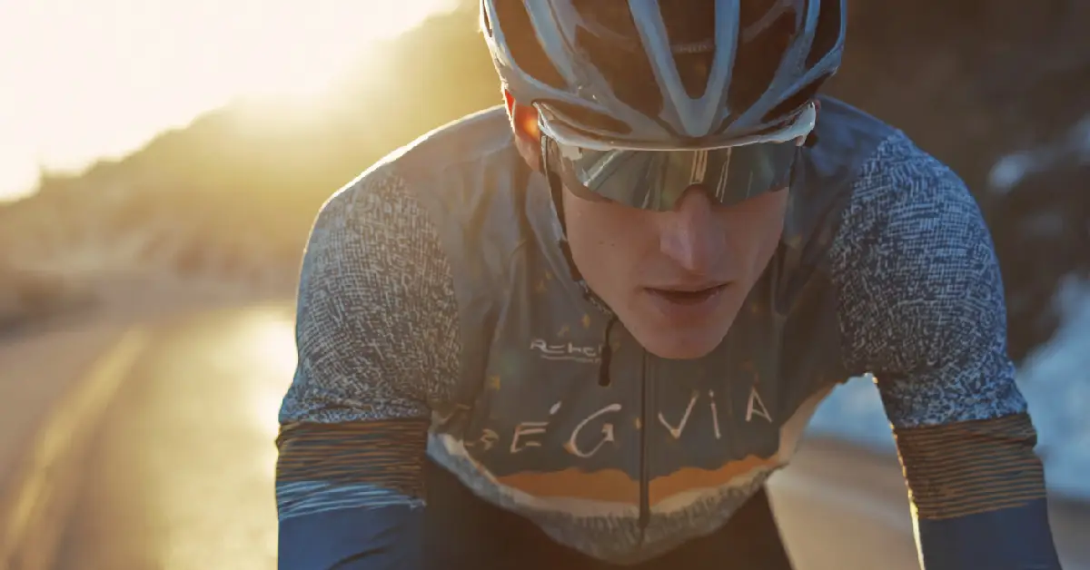 Froid + bosse : pourquoi 85 rpm bat le gros braquet (protocole inclus)