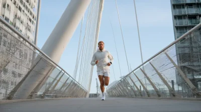 A 45 anni, il tuo allenamento assomiglia ancora troppo a quello di un runner di 30 anni?