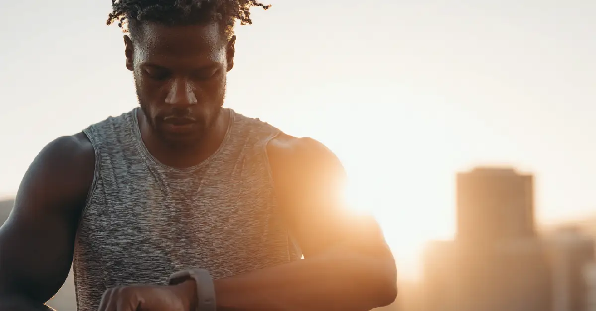 L’allure running que tu devrais arrêter de surveiller pour mieux progresser