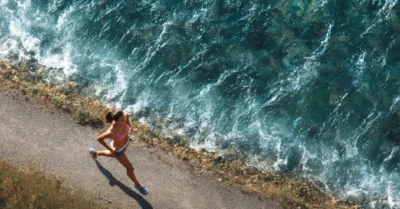 La séance running qui renforce durablement… sans laisser de traces