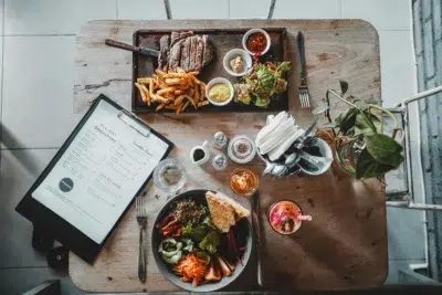 Manger équilibré pour pas cher : nos astuces pour bien manger sans se ruiner