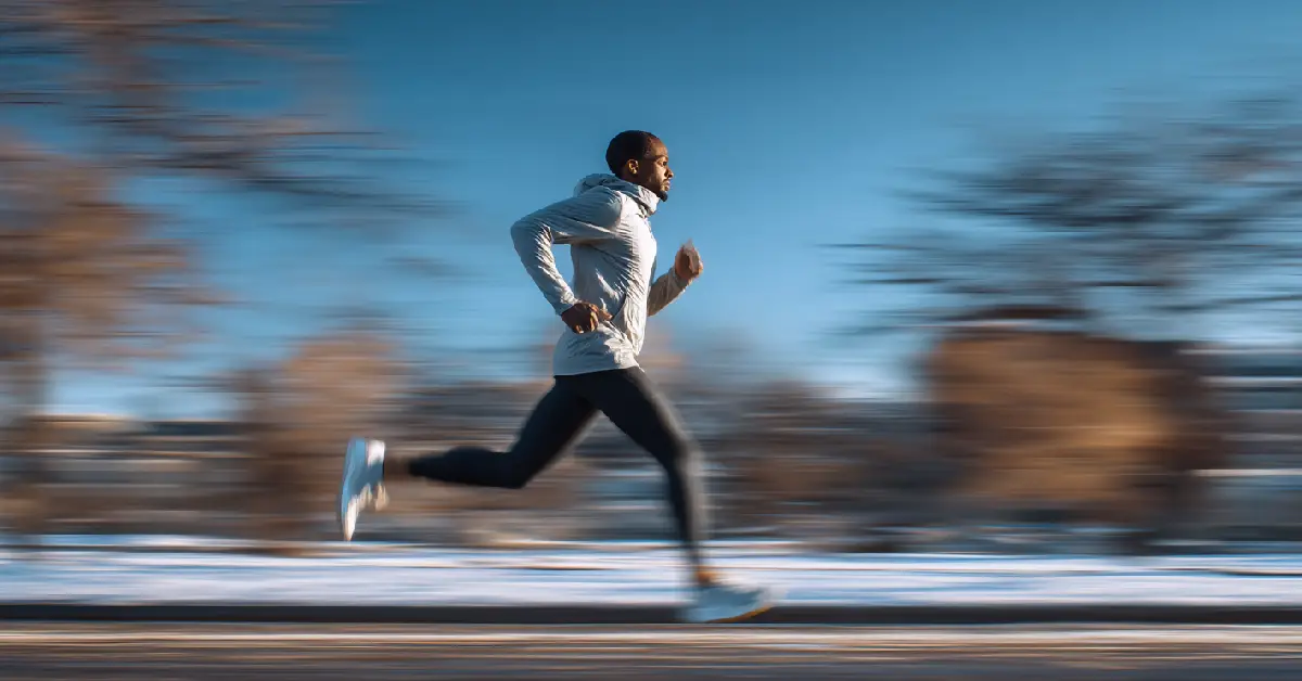 Pourquoi courir “trop facile” en janvier peut bloquer ta progression jusqu’en février