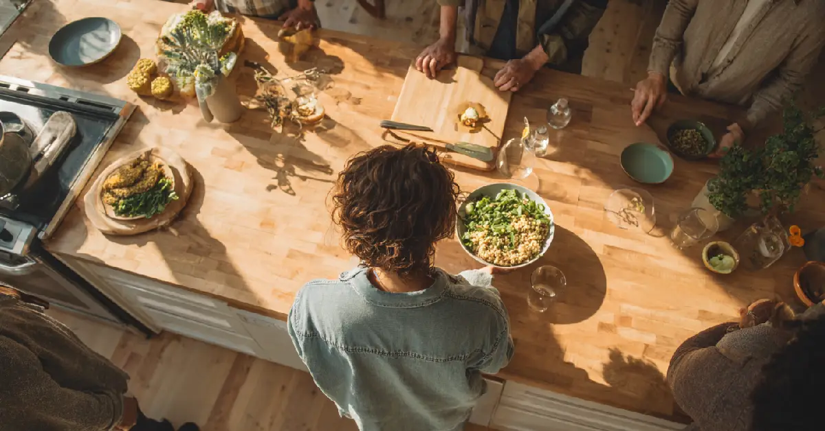 Pourquoi ton métabolisme ralentit encore plus après 45 ans (et comment le relancer)