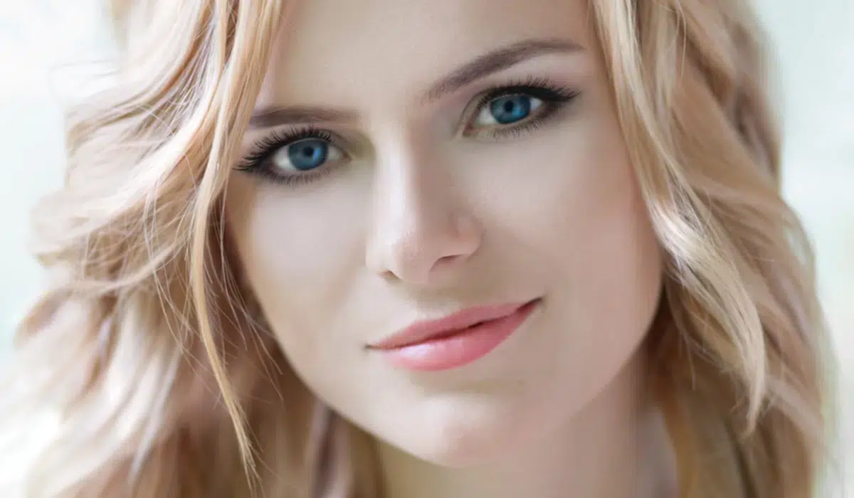 Was sind die besten Haarfarben für helle Augen und sehr helle Haut? Was sind die besten Haarfarben für helle Augen und sehr helle Haut?
