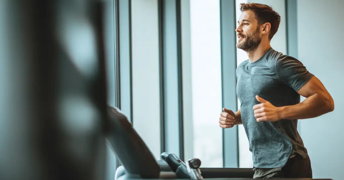 Tapis de course : la séance idéale pour relancer le cardio sans dégât pour les articulations