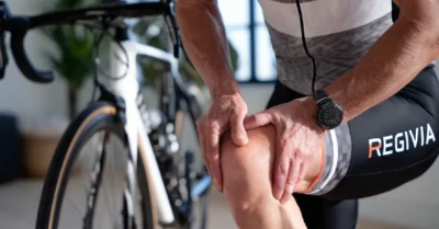 Tendinite du genou chez le cycliste : pourquoi elle revient toujours & comment l’éviter
