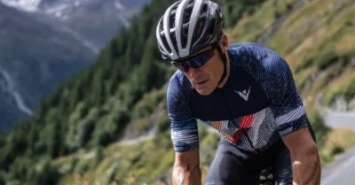 Vélo : pourquoi les jambes brûlent vite en montée chez certains cyclistes pourtant très entraînés