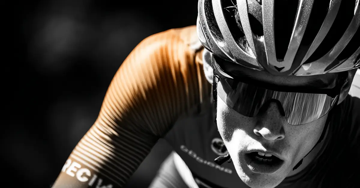 Vélo : pourquoi les relances en bosse boostent plus ta VO₂max qu’un home trainer