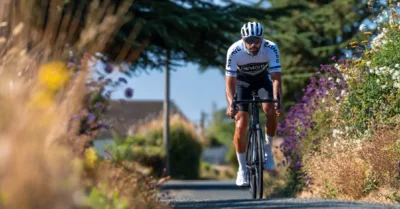 Vélo : rouler lentement est-il vraiment utile au printemps ?
