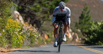 Vélo : la séance de récupération que 90 % des cyclistes négligent