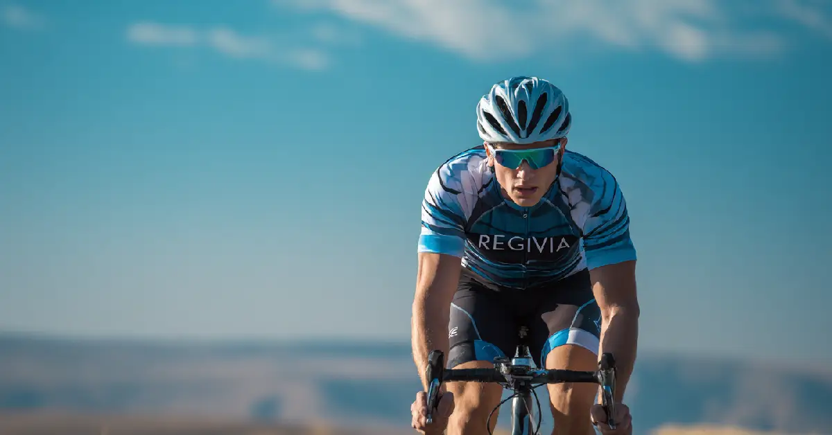 Vélo en tempo long : la séance qui apprend à tenir sans exploser