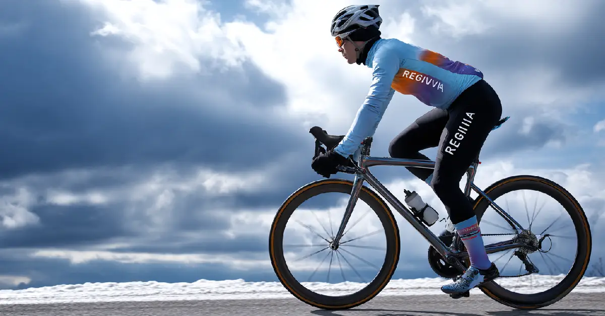 Vent de face à 8 °C : ma stratégie pour garder des jambes fraîches